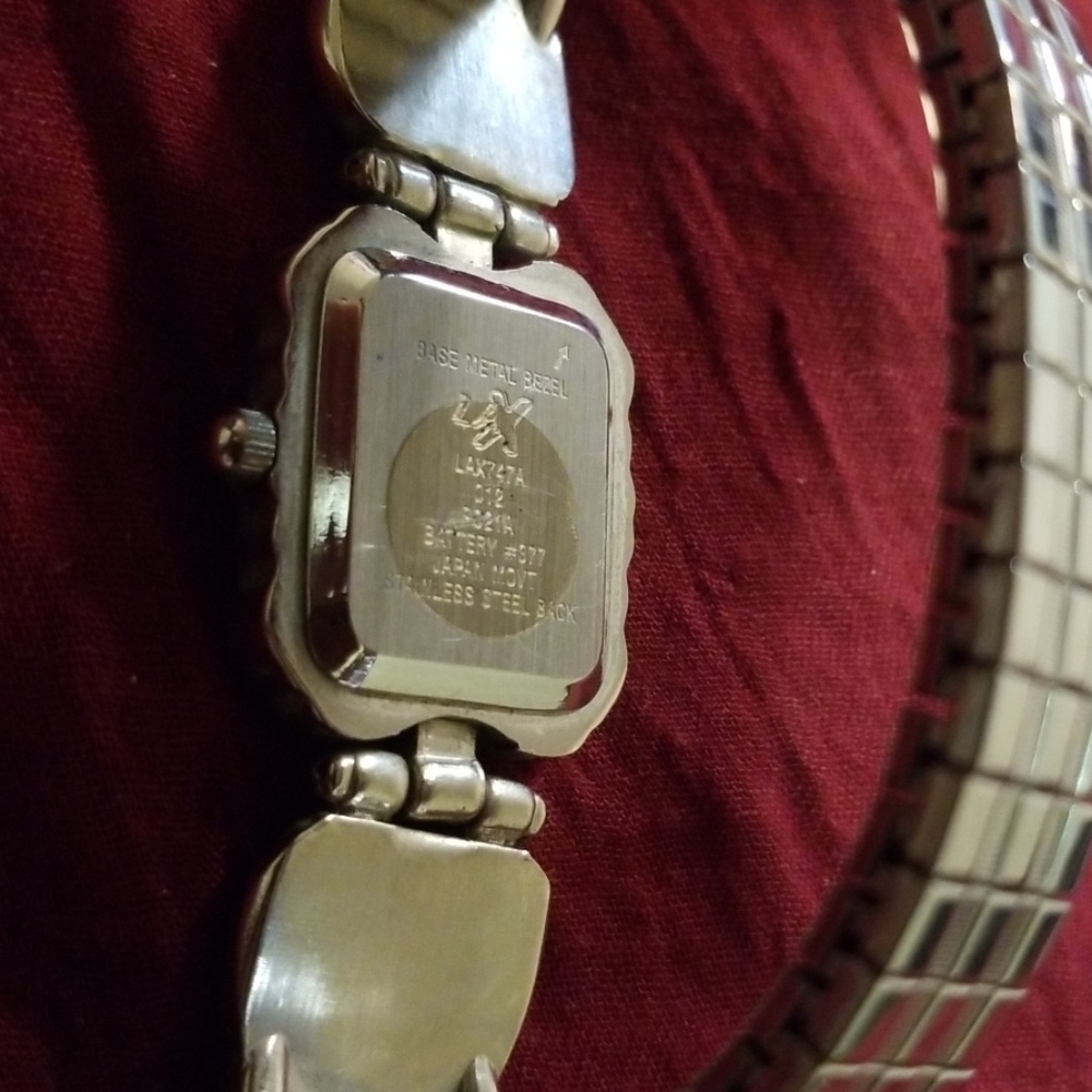 Watch - Picture 4 of 4